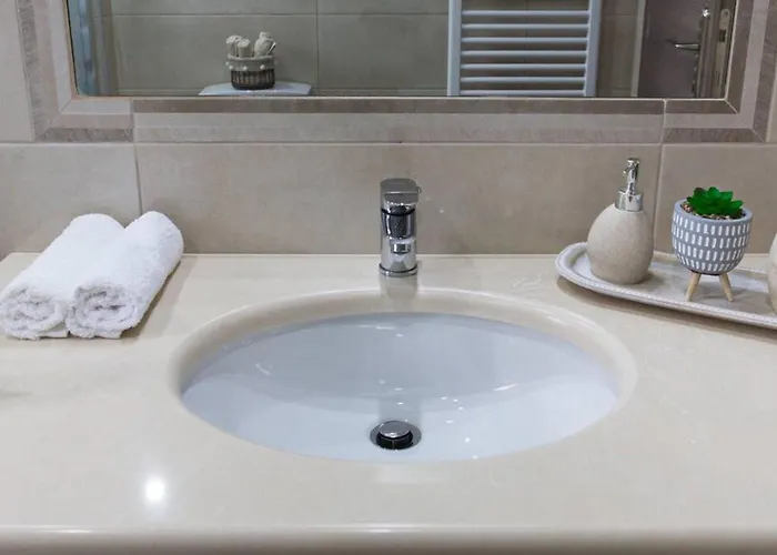 Sunny Lefkada - Lefkada * Kalligoni